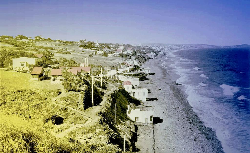CO g- 112- Trouville- Bouiseville- Claire fontaine.jpg